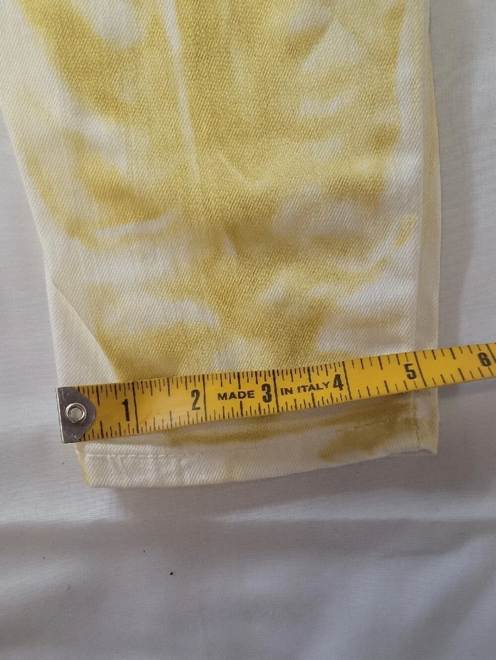 Levi's White and Yellow Tie-Dye Slim Straight Jeans Leggings 29